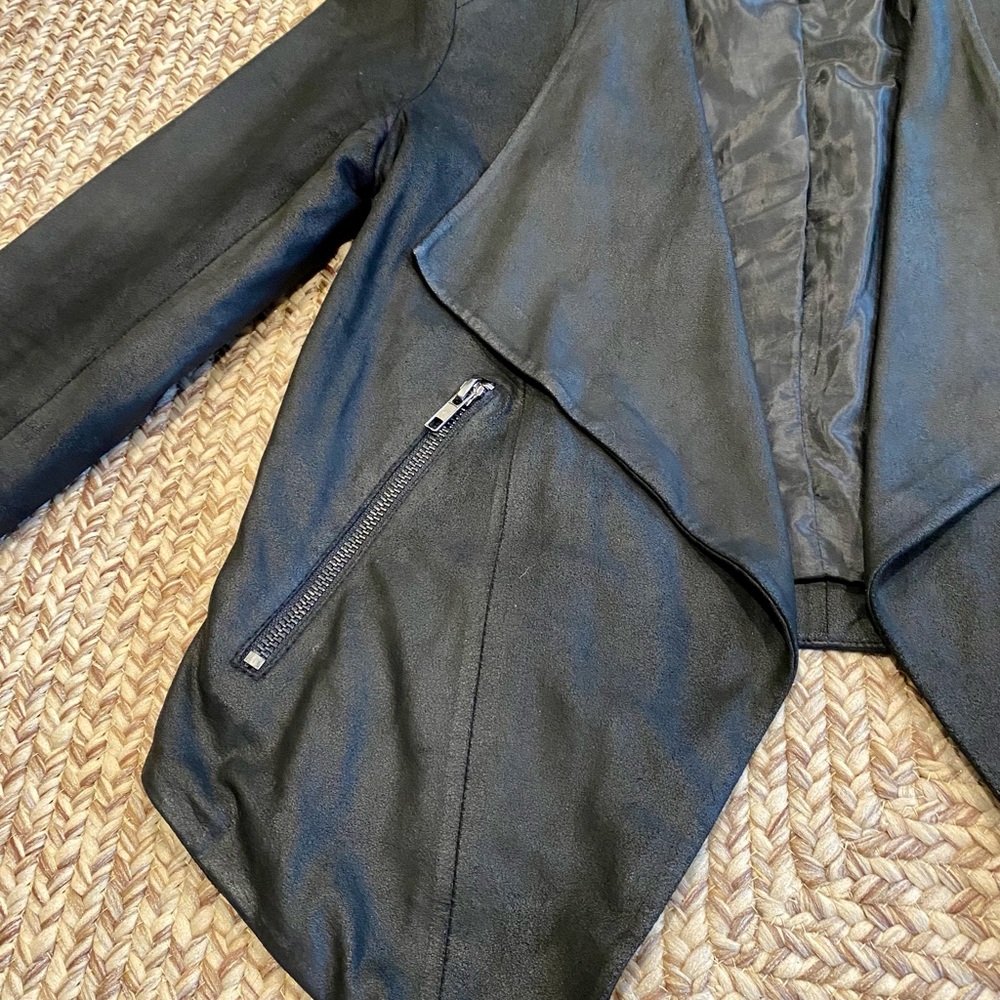 BB Dakota black leather jacket, size M - Picture 2 of 5